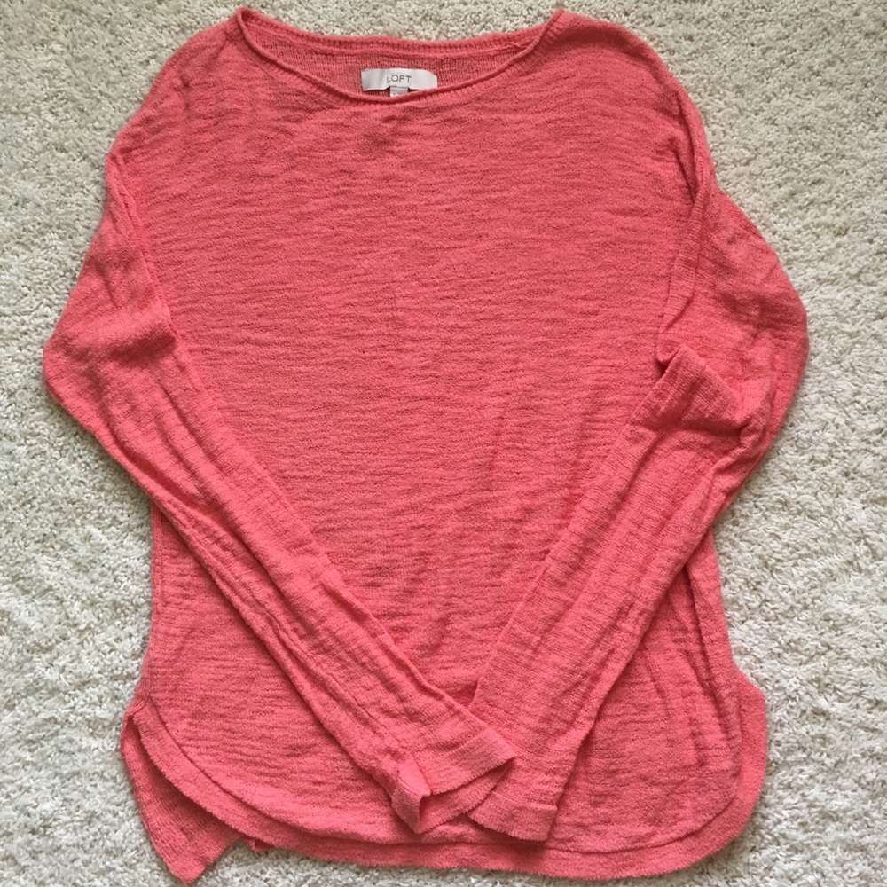Lightweight LOFT coral sweater